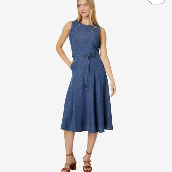 Tommy Hilfiger Dresses & Skirts - Tommy Hilfiger Cute Midi Denim Dress